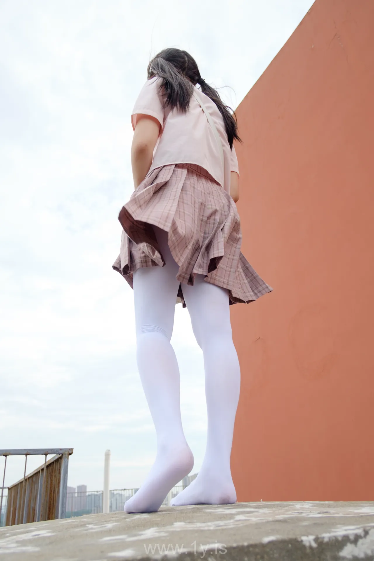 森萝财团 BETA-001 高中生的户外白丝